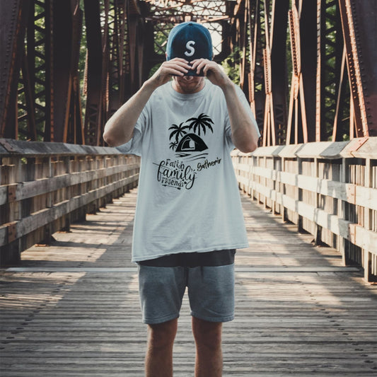 Sports t-shirt "Faith, Gathering, Family & Friends T-Shirt" 🌴🏕️👨‍👩‍👧‍👦